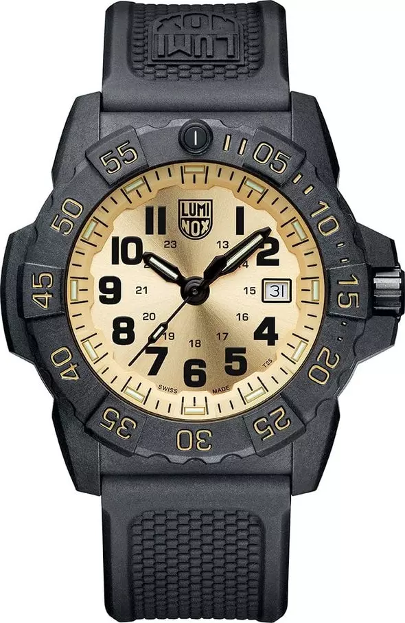 Black Rubber Sport Watch