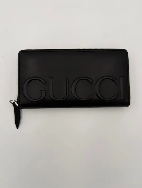GUCCI Zip Black Front Logo Embossed Wallet