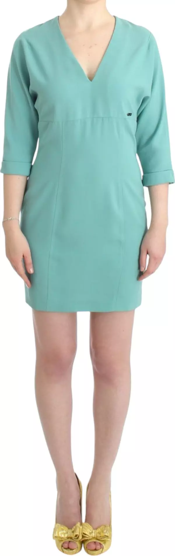 Green 3/4 sleeved sheath dress