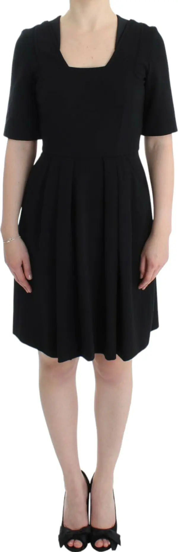 Black short sleeve venus dress