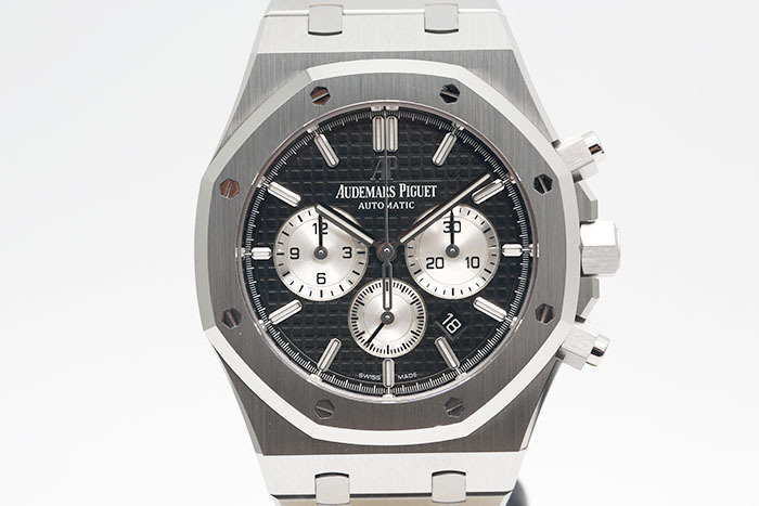 Audemars Piguet 愛彼 RoyalOak皇家橡樹 . 黑色面盤 計時累計功能 2020盒單齊全品像良好 41mm